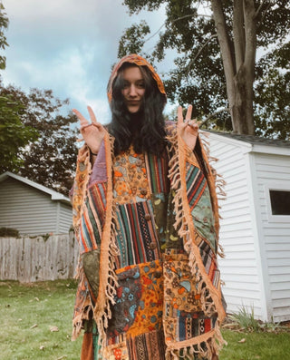 MUSHROOM PATCH PONCHO - RUST