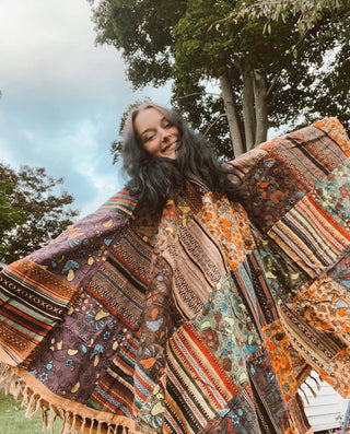 MUSHROOM PATCH PONCHO - RUST